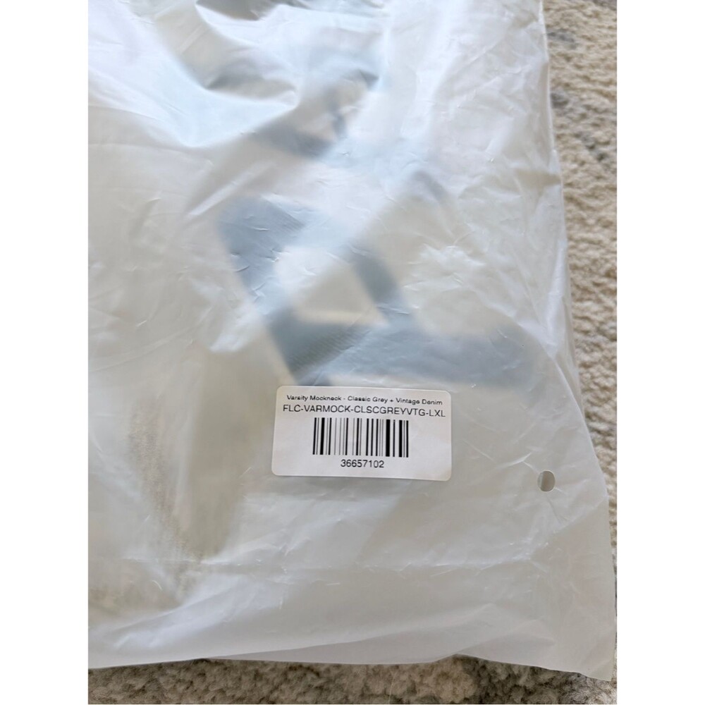 NIB Parke Varsity Mockneck Classic Gray - Picture 2 of 3